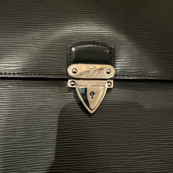 Louis Vuitton briefcase. Double compartments. Epi Leather. - Picture 9 of 14